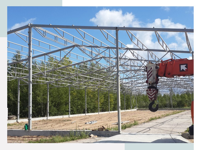 Строительство конюшен в Сосногорск от 619 руб. под ключ